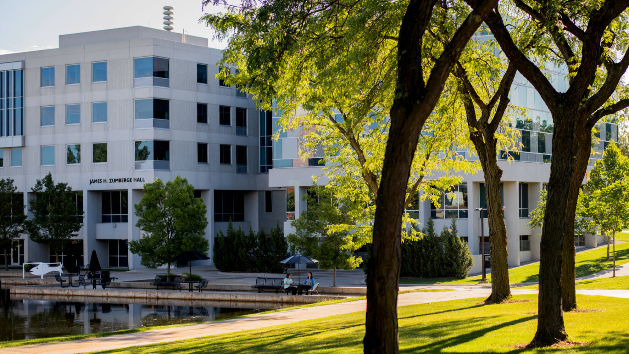 Zumberge hall.